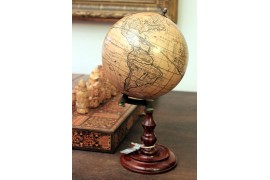 Globe terrestre Trianon 1710